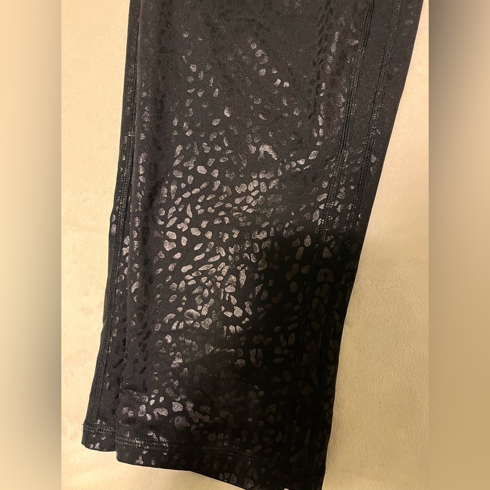 Black Cheetah Leggings - Picture 4 of 7